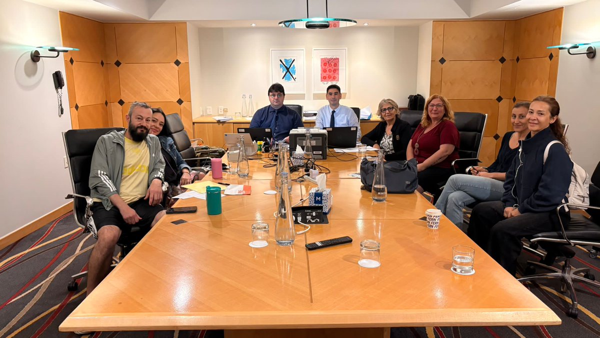 14-15 Şubat 2026 tarihlerinde Auckland'da vatandaşlarımıza yönelik gezici konsolosluk hizmeti verilmiştir.

Our Embassy's consular section extended services to our citizens in Auckland on 14-15 February 2026.