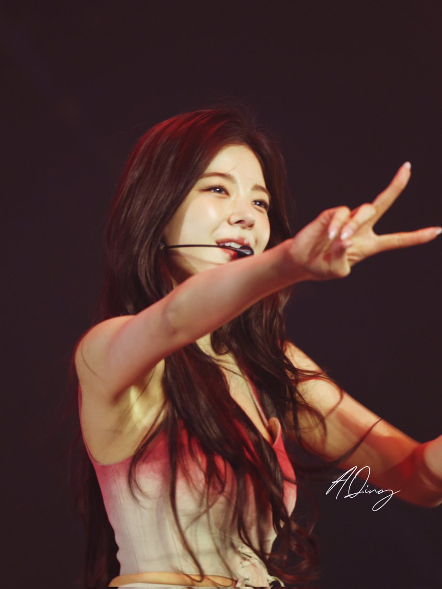 260215HQ
😎😎
#LIA #리아 #ITZY #있지