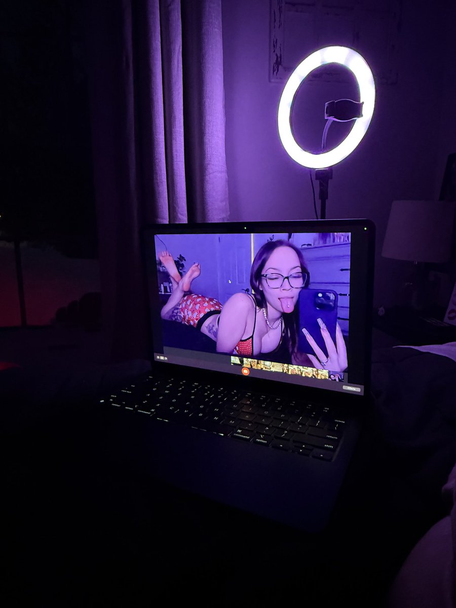 kylie tweet media