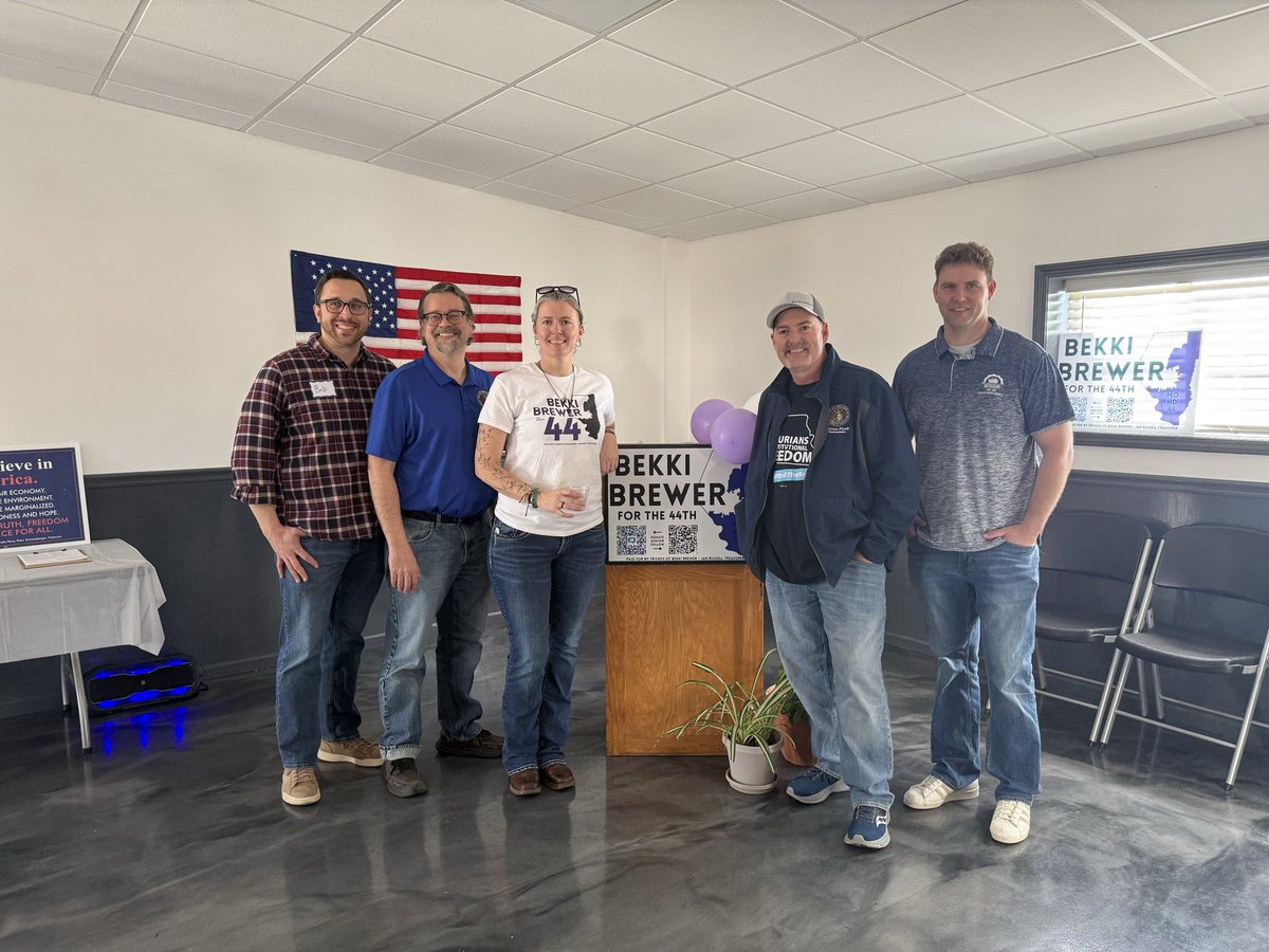 FF_Strategies's tweet image. The excitement in the room was undeniable at Bekki Brewer’s campaign kickoff for MO HD 44. A room full of neighbors, volunteers, and supporters who are ready to roll up their sleeves and build something powerful together! #teambrewer #communityfirst #HD44 #hallsvillemo