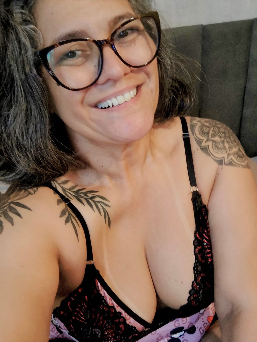 Setevidastw's tweet photo. Ser coroa e safada, é um problema pra vc?? 
Se vc curte suruba, swing... 
https://t.co/ByKmb8UGQD
#privacy
#milf https://t.co/c8ct9T8Pql