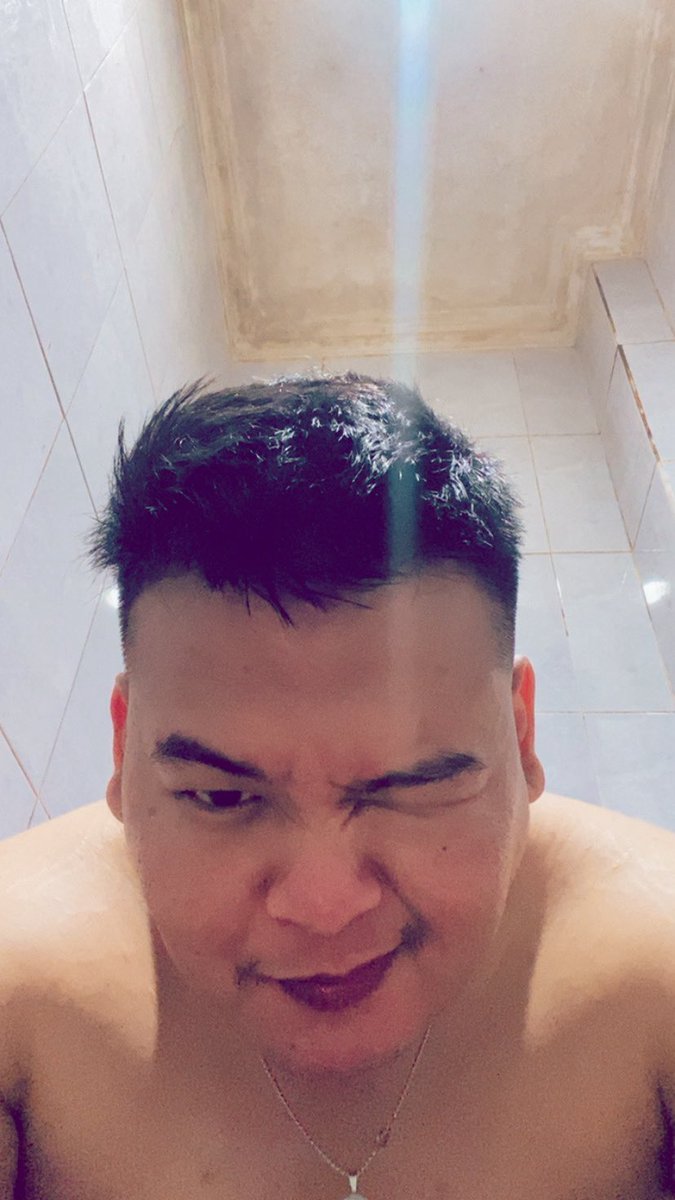 pelorrrrrrrr's tweet photo. Potong lambut tadi malam~ https://t.co/zrcqwwEpwB