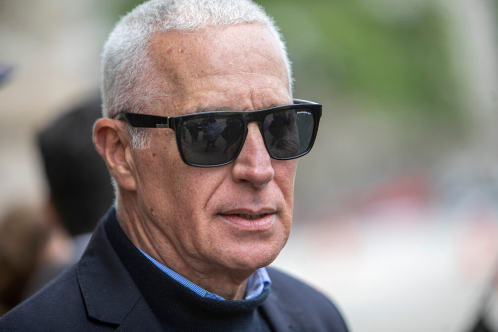 Un fin de semana más en el Uruguay de la pública felicidad:

- Rapiñaron a una policía en Manga.
- Cinco denuncias por robos en obra para personas con discapacidad en Malvín Norte.
- Joven de 18 años fue baleado en el pecho por delincuentes que le robaron la moto, los championes