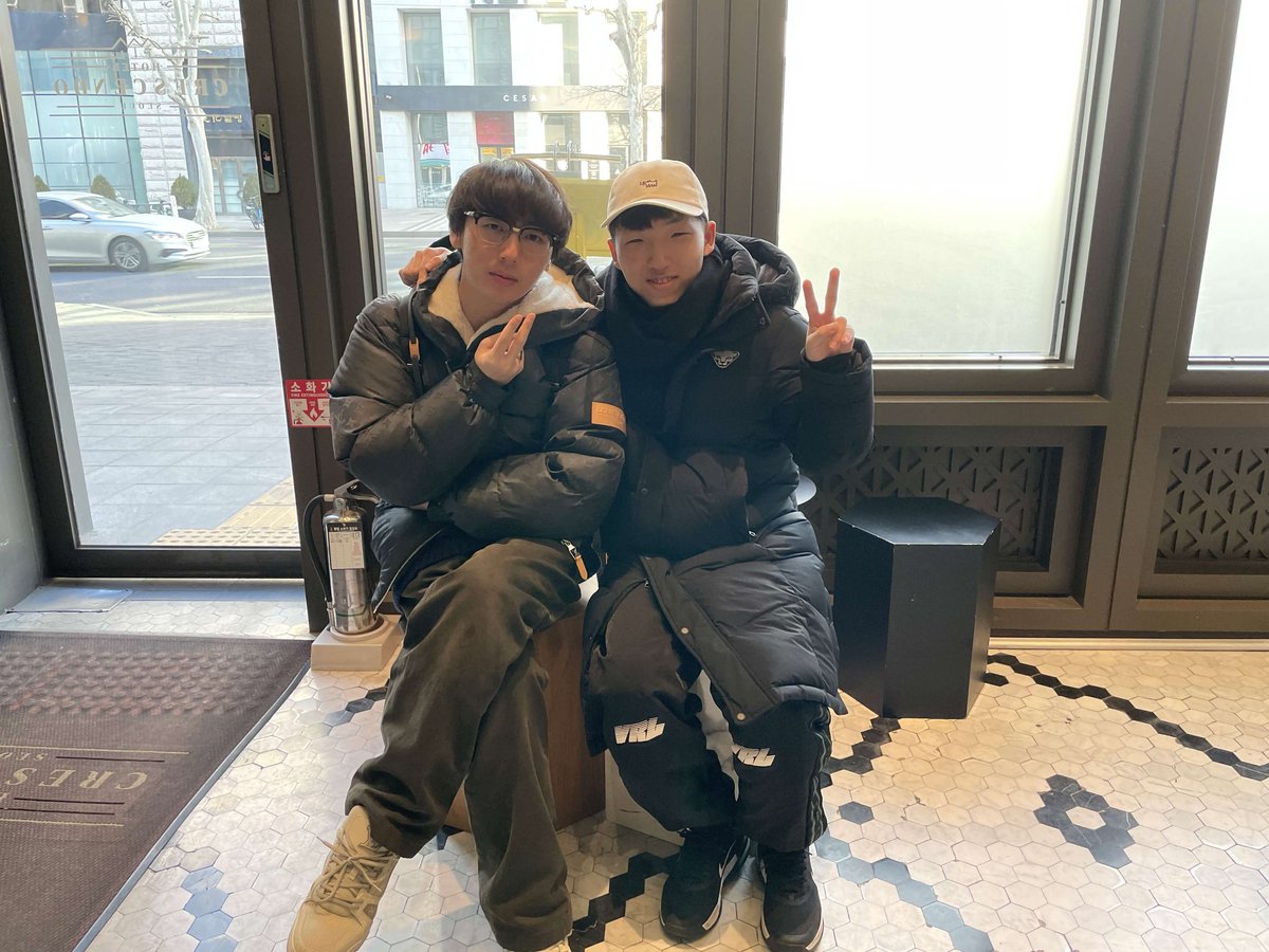 VARREL SLEY tweet media