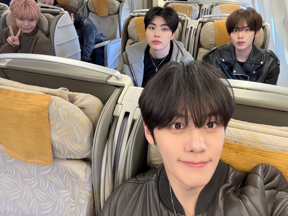사랑하는 우리태래💕
사랑하는 제베원 멤버들💕
일본 앙콘 가서 공연도 잘 하고 안전하게 돌아오기🥰🥰