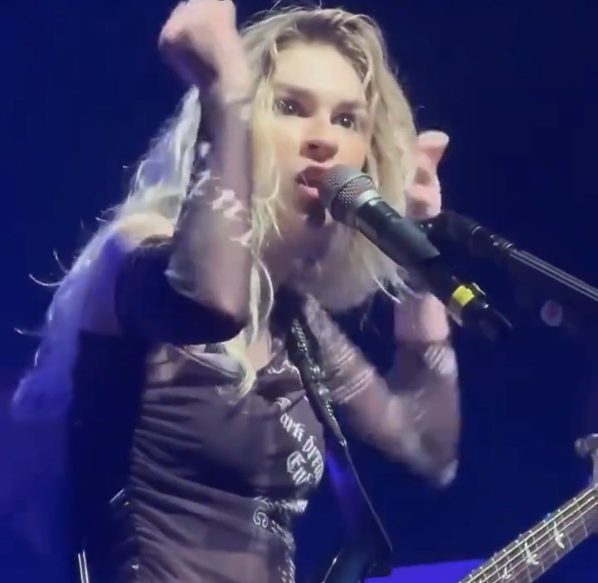 The way her eyes here actually made me gasp