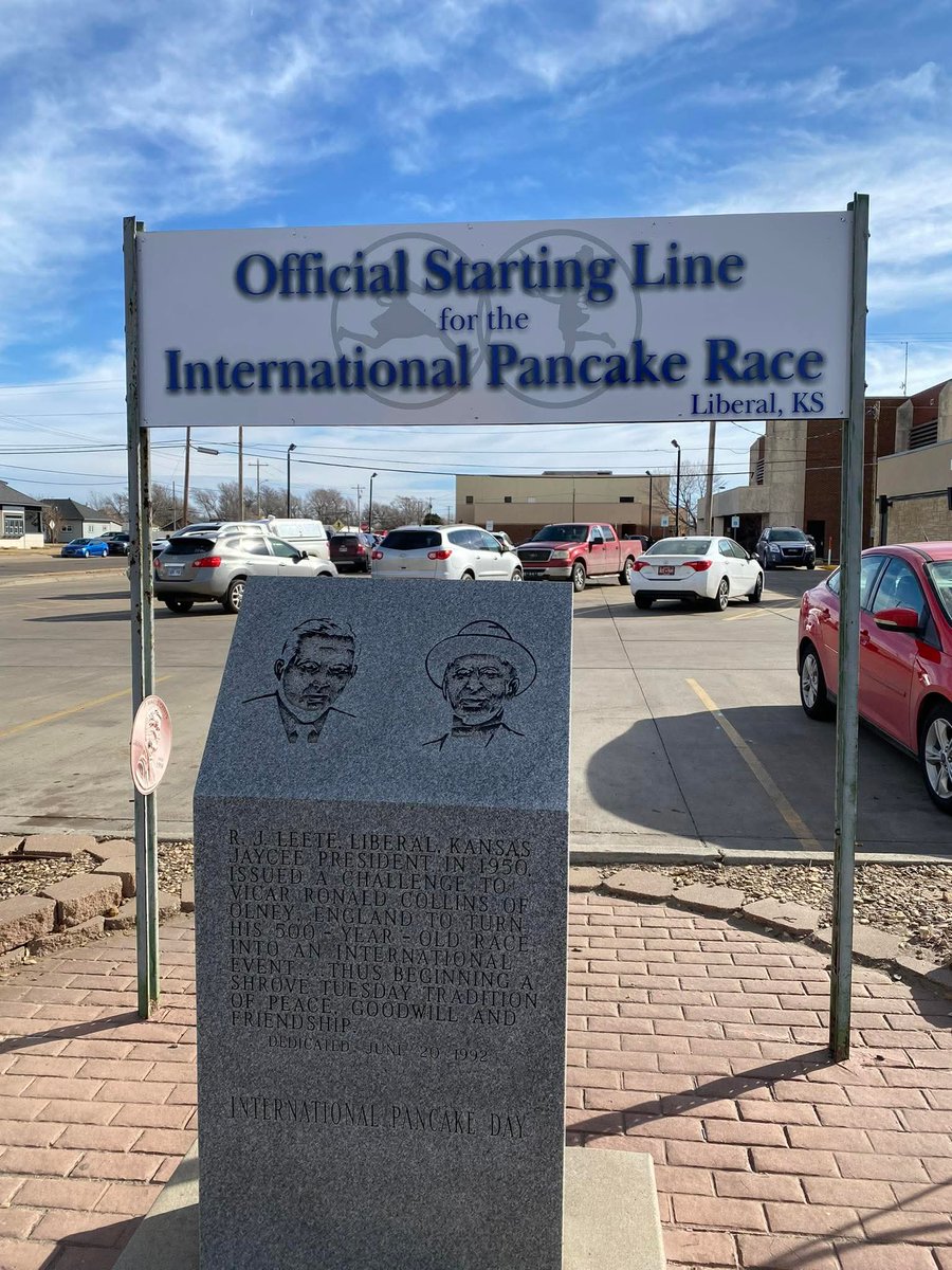 Intl Pancake Day tweet media