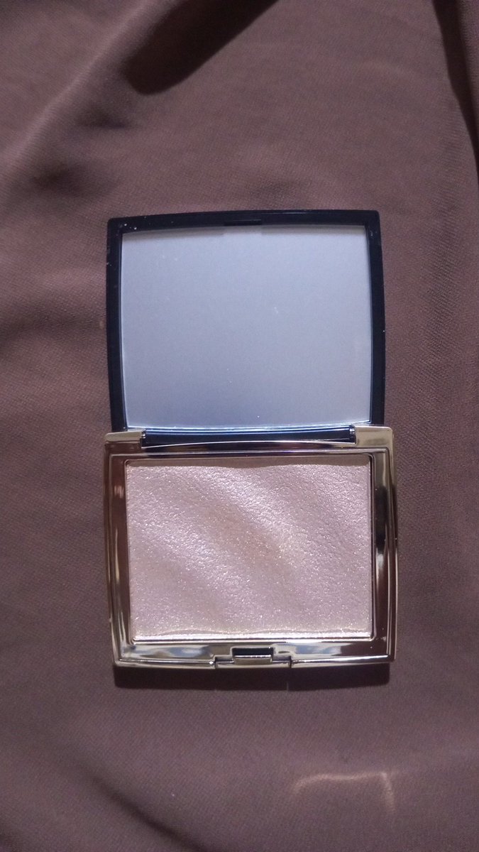 8letters tweet media