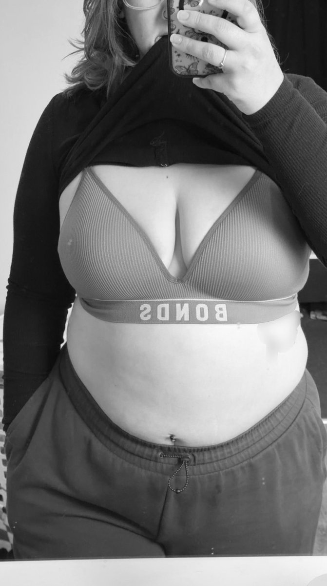 happyon789's tweet photo. Bit of skin 🫣 https://t.co/6scs67fsA8