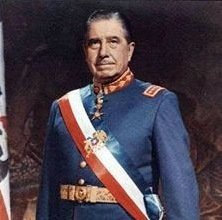 Loretitolinda's tweet image. El primer THERIANA CHILENO. Un perro ctm mal parido