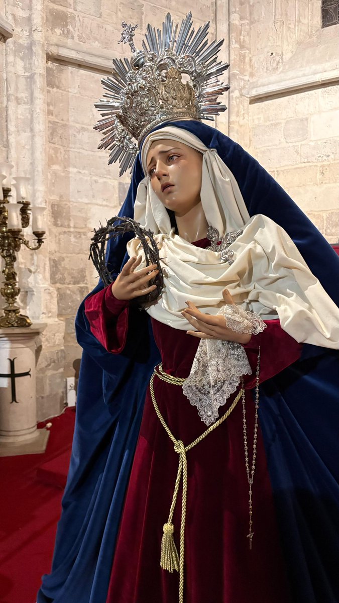 María Santísima de la Caridad ya se encuentra ataviada para la Cuaresma.

Comenzamos un tiempo de oración y preparación junto a Ella, que nos acompaña y guía en el camino hacia la Semana Santa.