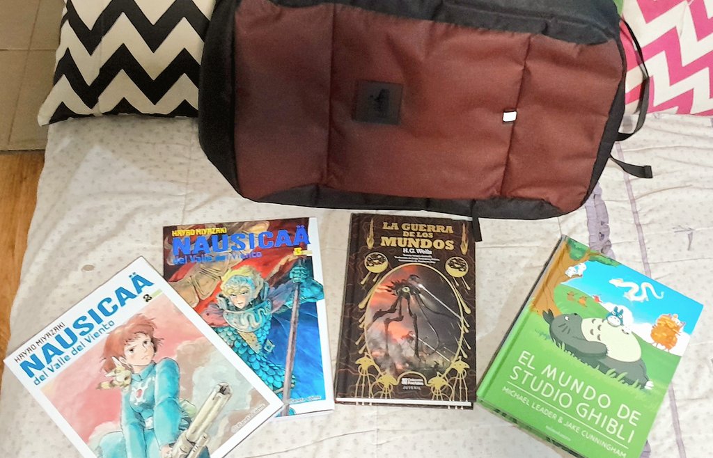 He vuelto a casa y no con las manos vacias :D (no saben las ganas que tenia de llegar a mi casa 😅🥲)