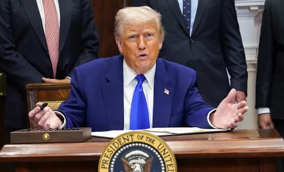 OccupyDemocrats's tweet image. BREAKING: Shocking new report exposes how Trump is turning America’s embassies into arms of his corruption machine, forcing ambassadors to beg foreign execs for cash to bankroll his tacky plans for the 250th anniversary celebrations!

From the White House in December, Trump