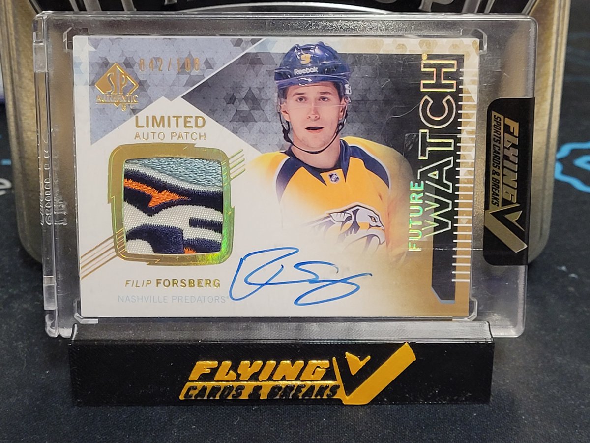 FlyingVCards's tweet image. Little mailday update on some new arrivals just in time for next weekends card show!

Arguably the nicest FWAP I have ever seen of Forsberg 👌 Such a slick patch! 

All cards are available, shoot me a DM if anything is of ever interest 😃

#FlyingVCards