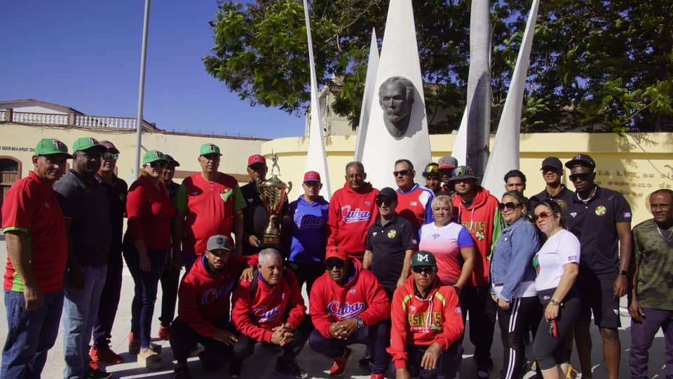 Felicidades Leñadores, ustedes son nuestro orgullo, campeones o no siempre serán ganadores a los ojos de los tuneros.
#UCMLT