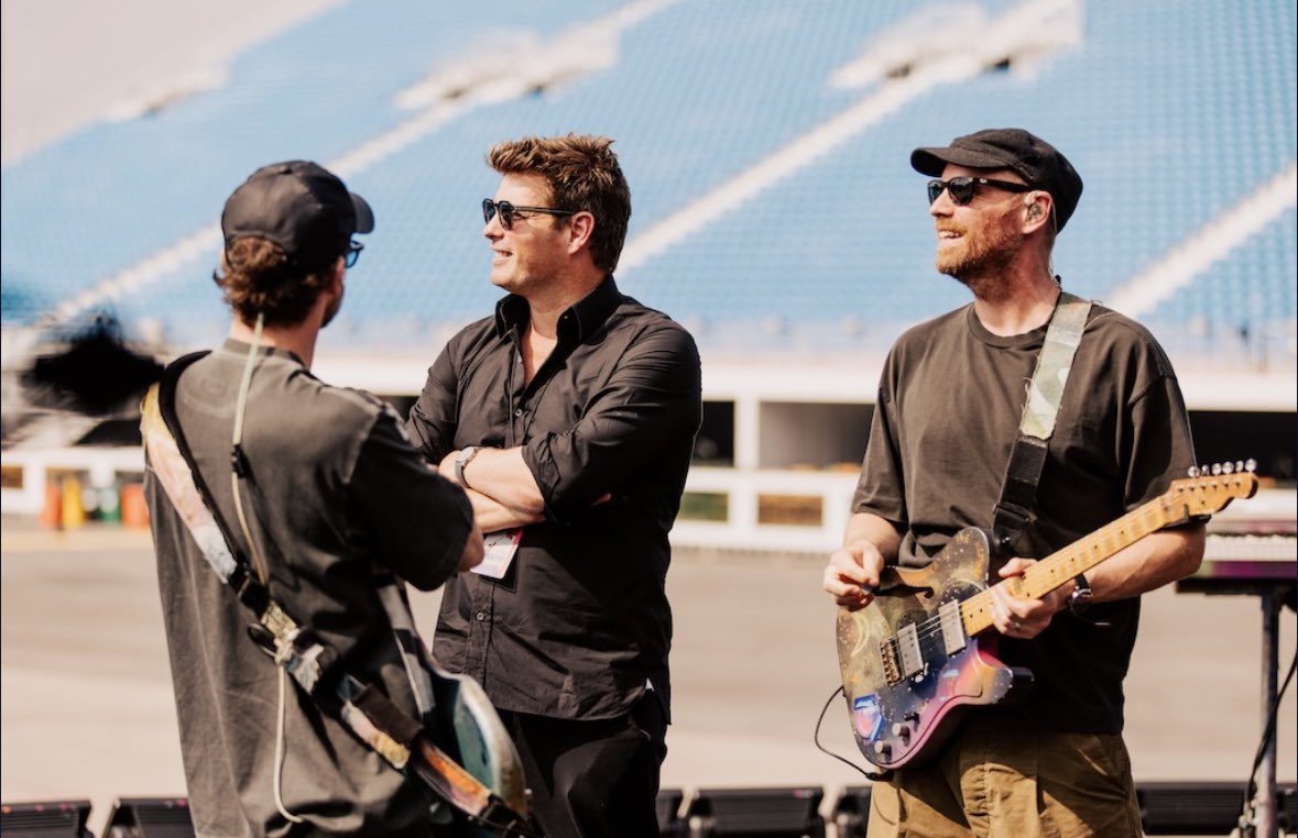 Coldplay Canada tweet media