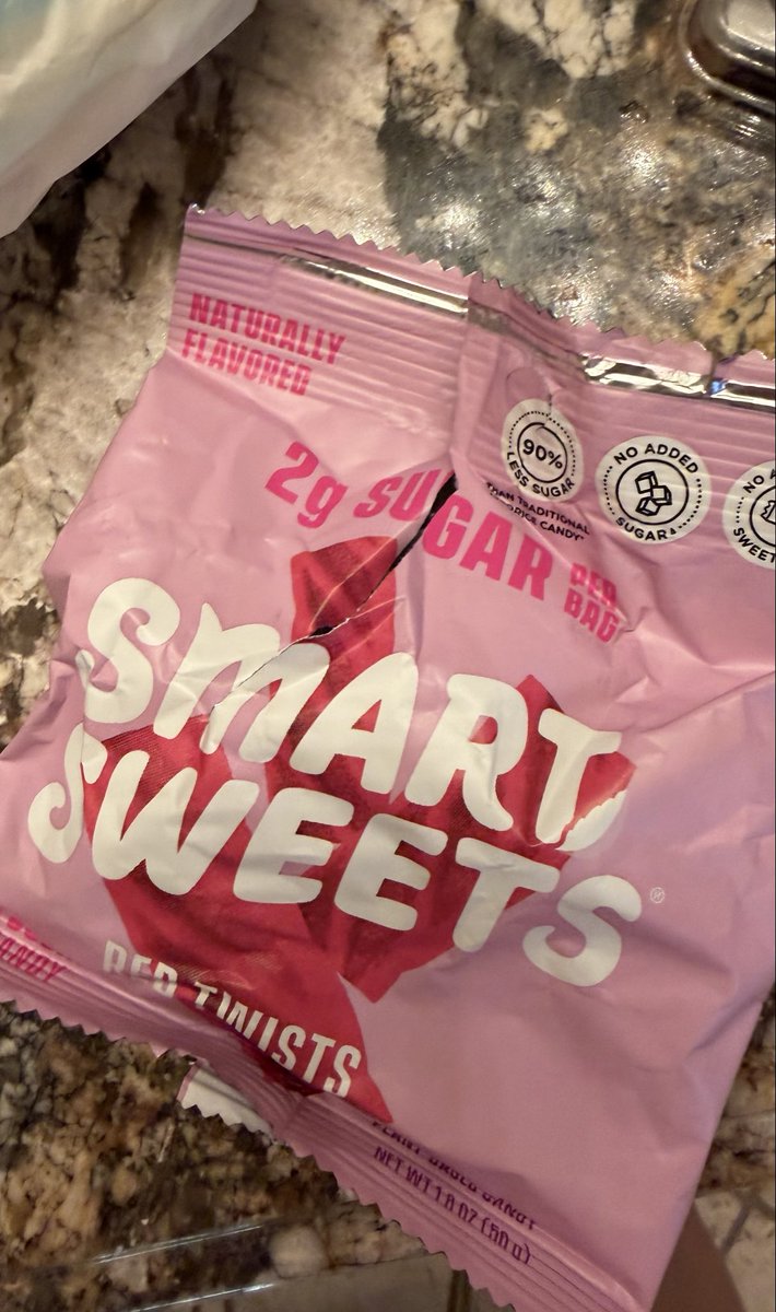 Logunz18's tweet photo. @smartsweets this was my first time trying the red twists. I’m obsessed with the “Swedish fish.” Does this always happen with this flavor?? https://t.co/IpIk7suqlx