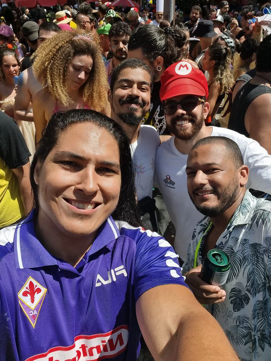 RyoRPG's tweet image. Dia de @blocomarchanerd é pude curtir com os amigos @RogerioMarrara_ @JacksonTheus_ @Matheus_TLoZ por mais um ano até encontramos o @rodrigocoelhoc por lá