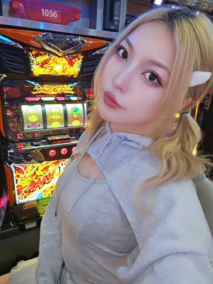 5000人のﾃﾞｶﾏﾗ猛者達🍌を かきゎけて本日、8婆〜〜ﾝｯ