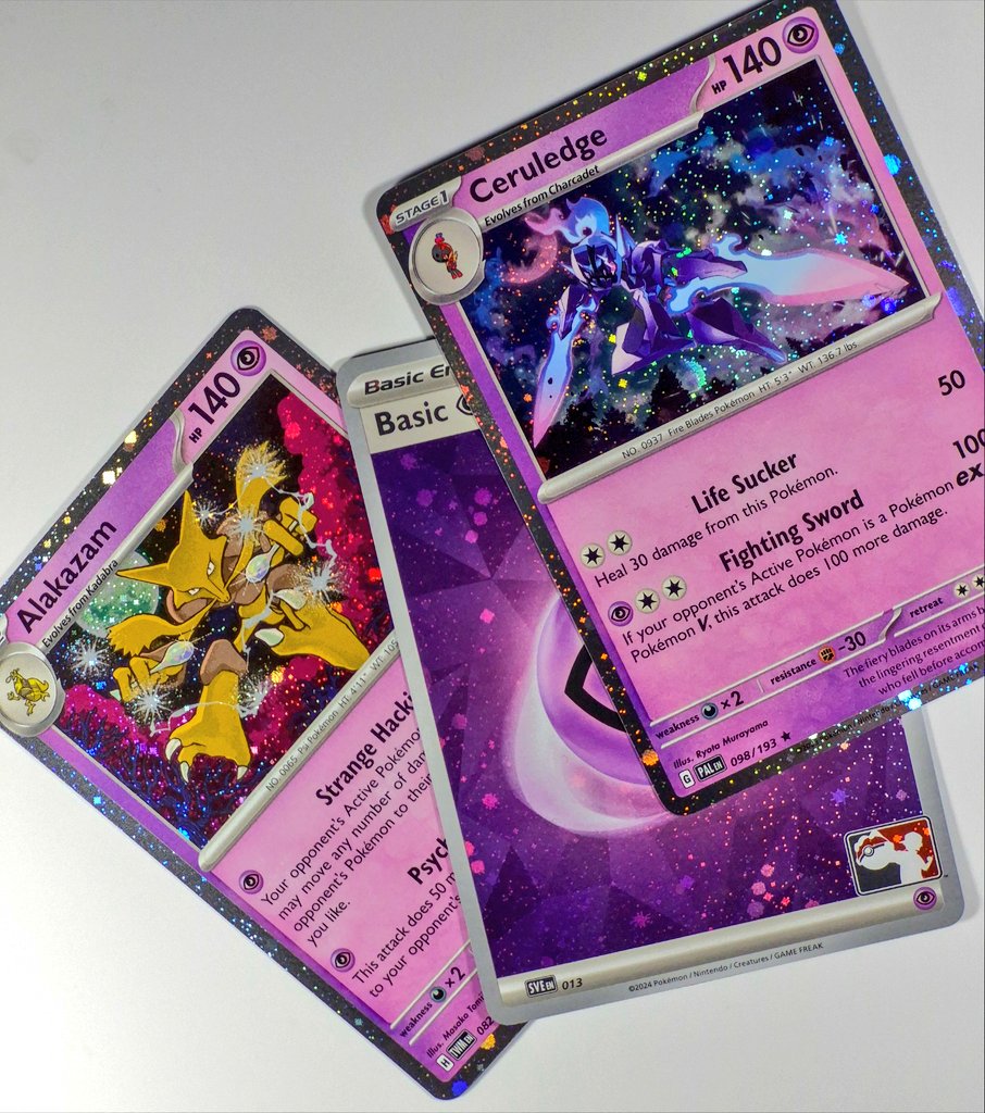 X BATTLES 

🧠 Alakazam VS 🔥 Ceruledge

RT = Alakazam
Like = Ceruledge

Who’s walking away? 👀