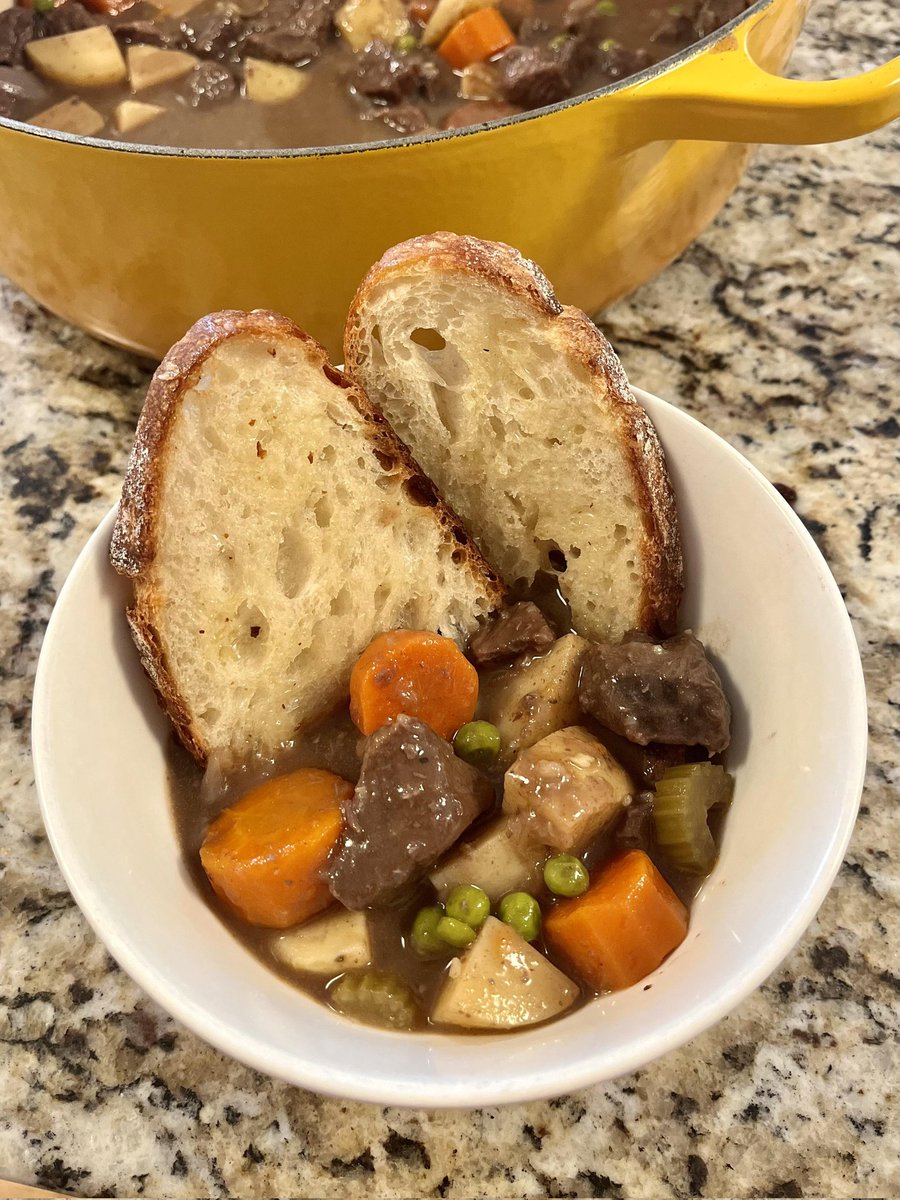 r/castercels 
u/MagiMikey446

Casted a red flame Nova Fireball (highest fireball I know) for a girlmage I was trying to impress. Not only does she have a boyfriend, but apparently he knows Bloodflame Grasp and Blackfire Gust. Minotaur beef stew and bread.