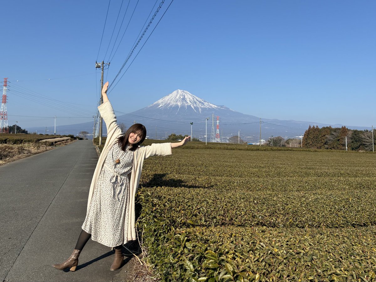 昨日は雲ひとつないくっきりとした富士山！
年々酷くなる花粉症で声枯れしちゃってたけど、2ステージ目はアンコールまでいただけました🎙️✨
4月のようなあたたかい素敵な1日でした！