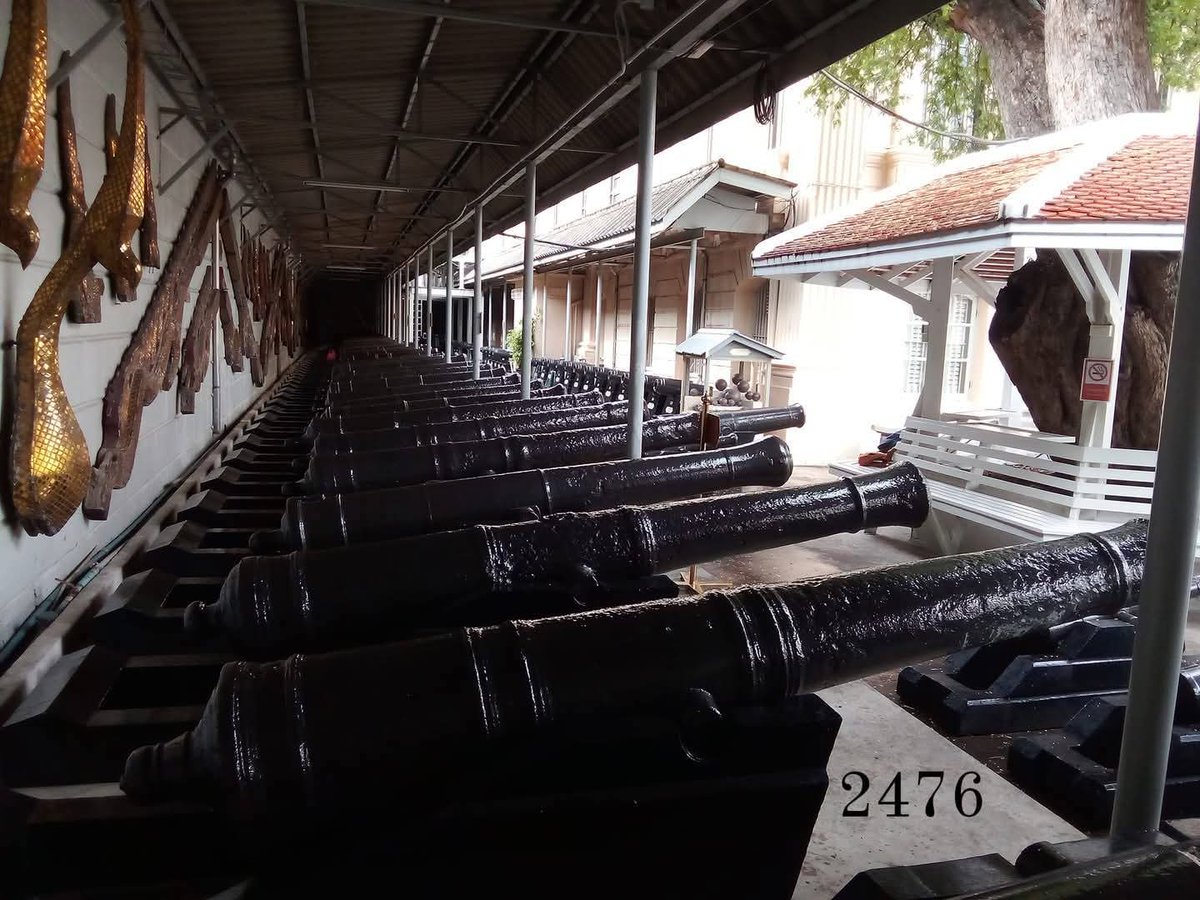 " Siamese gun 💣 "

🇹🇭 19th-century 
ancient cannons 
in the Grand Palace