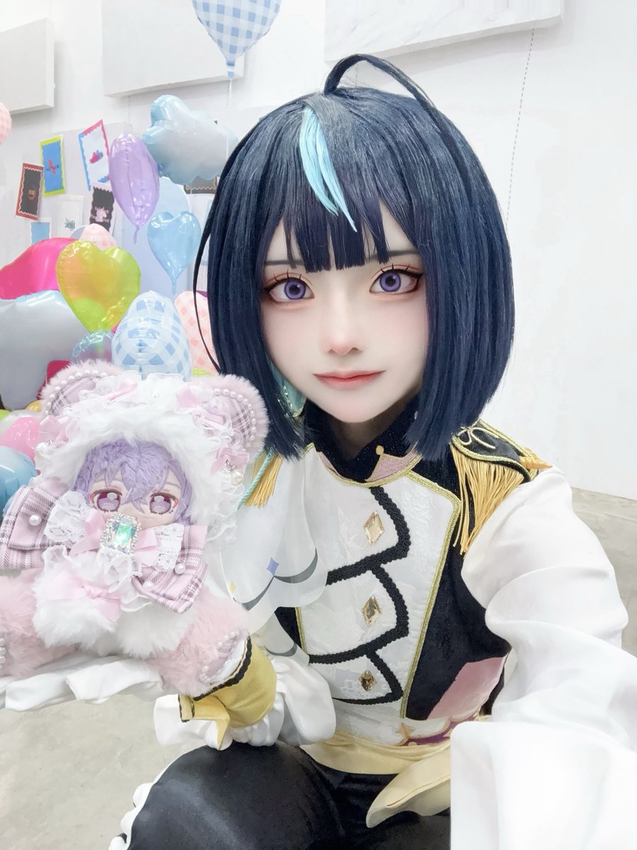 cos┊︎enst!!

素敵な大型併せにエスで参加してきました🦄🩵
どこ見てもキラキラアイドル沢山でめちゃくちゃ楽しかったです！ありがとうございました〜！

 #ES_DREAMPARTY_0215