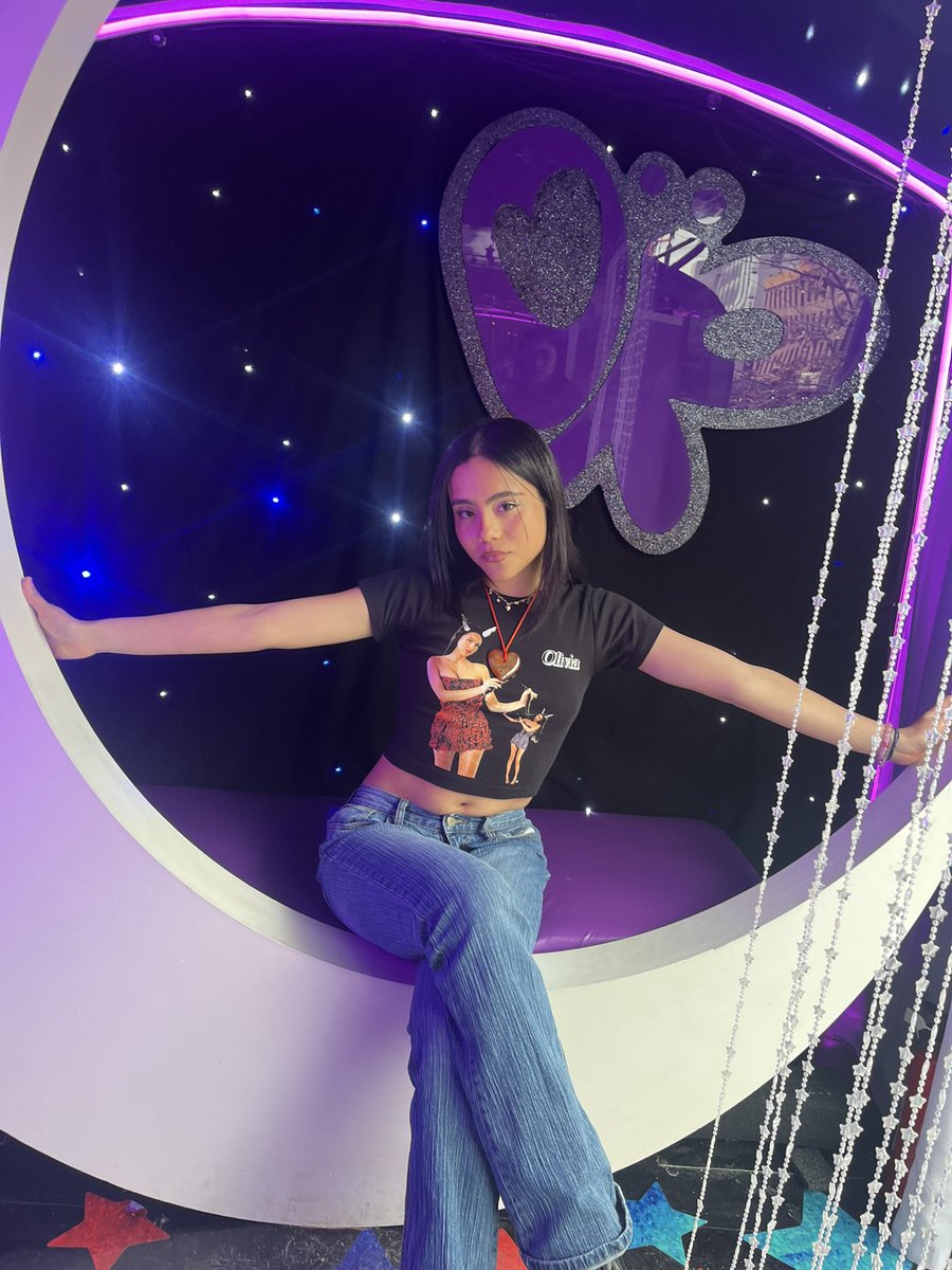 here’s my handwritten note and special memory to celebrate olivia’s birthday!! happy 23rd birthday olivia <3 💜💜#HappyBirthdayOlivia <a href="/LiviesHQ/">olivia’s livies 🩷</a>