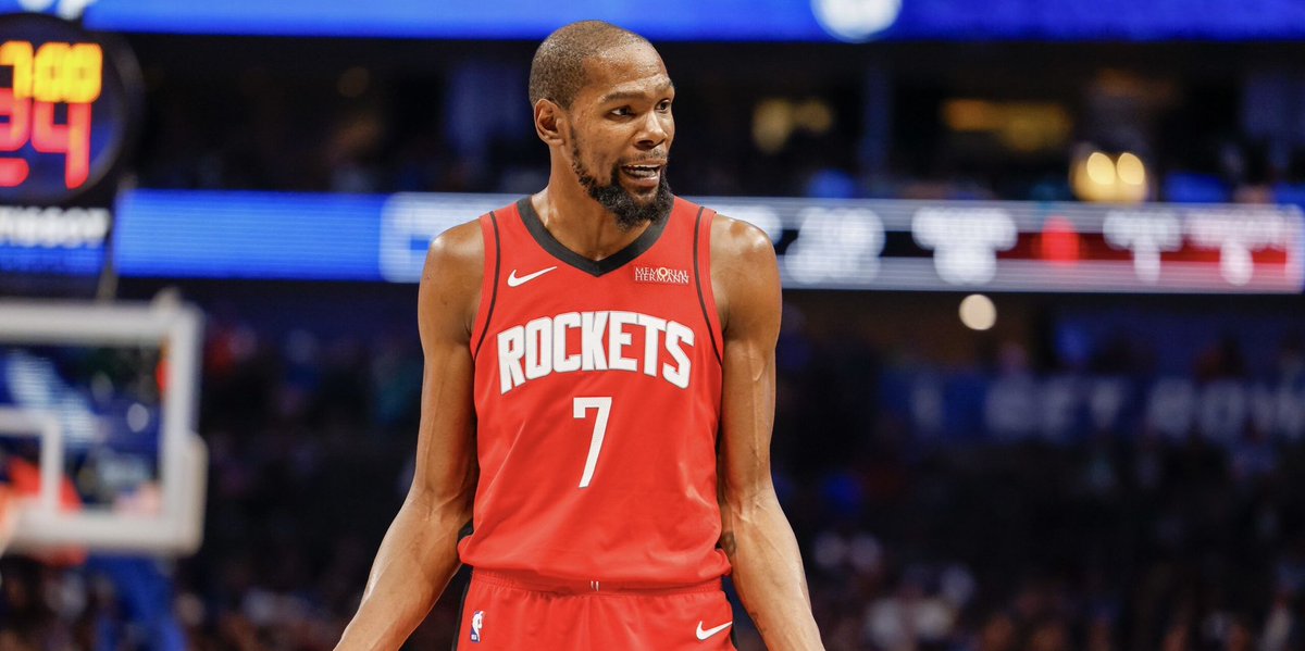 𝒃🏀 tweet media