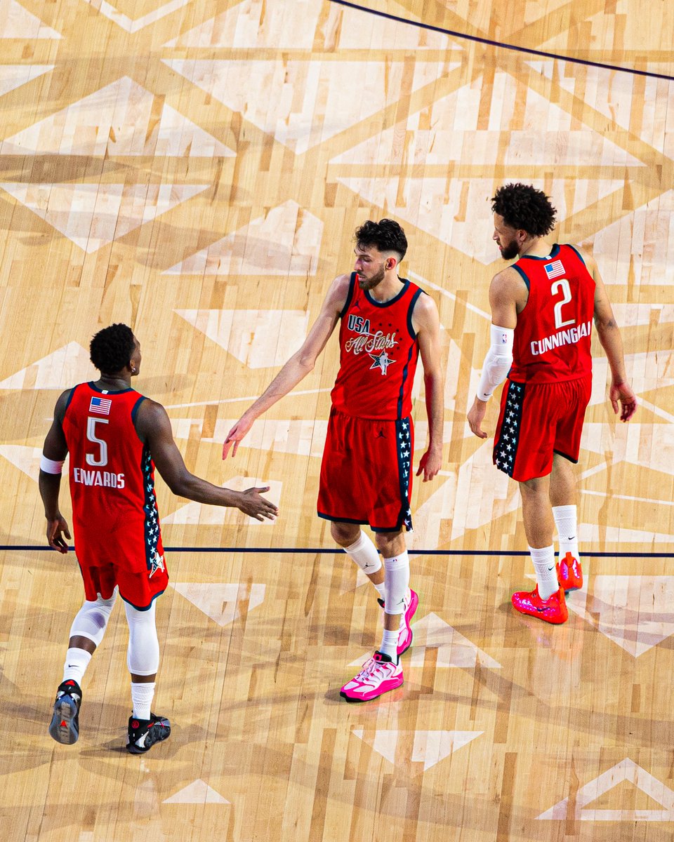 TrashTalk_fr's tweet photo. ⭐️ LES USA STARS REMPORTENT LE ALL-STAR GAME 2026 ! 🇺🇸

La jeune garde américaine remporte un tournoi au format rafraîchissant. Malgré un dernier match sans trop d’âme, on s’est RÉ-GA-LÉ sur la quasi-totalité de la soirée entre intensité et vrai basket. 

Une vraie belle promesse pour les années à venir ! 👏👏👏