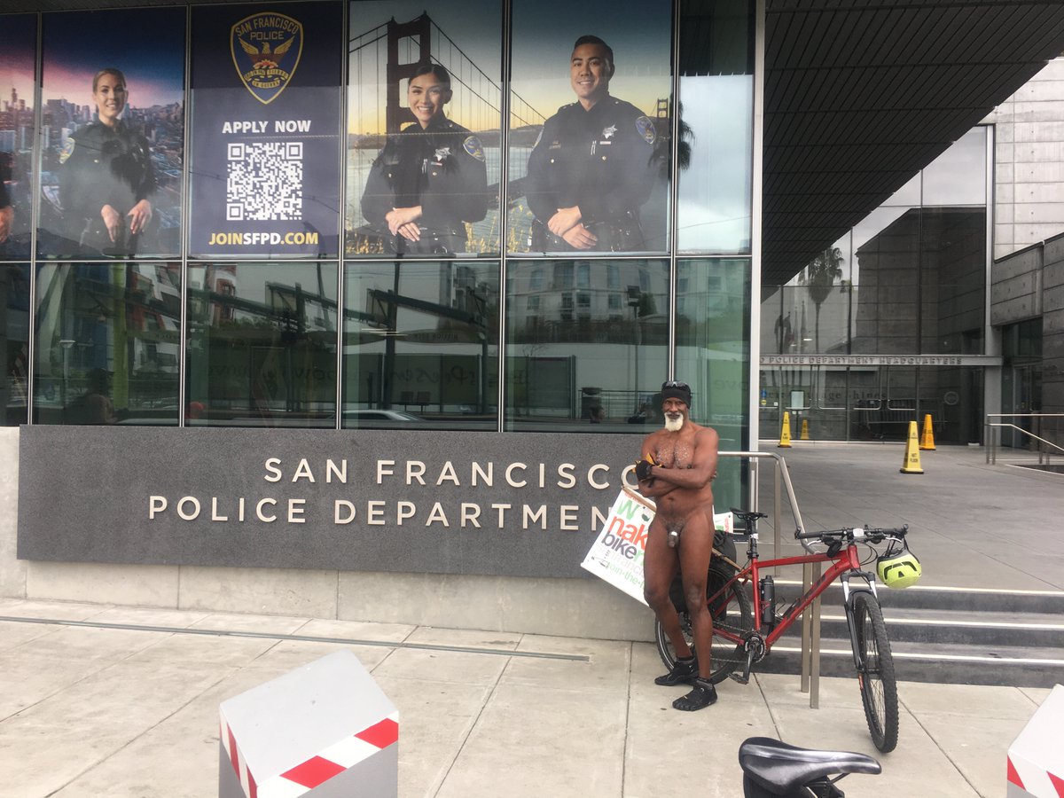sfwnbr's tweet photo. #LoveParade MMXXVI rolls out w/ gentle breeze at our backs ( if not sunny weather ) w/ our First GiGiBridge Xing ( & more Marin Headlands rides & photos* to come ) ... & no ( Zero ) trouble from @SFPD @SheriffSF or @RecParkSF Popo ( notified prior )!
*https://t.co/wAG6PGsJA2 https://t.co/FHBUl8ALpW