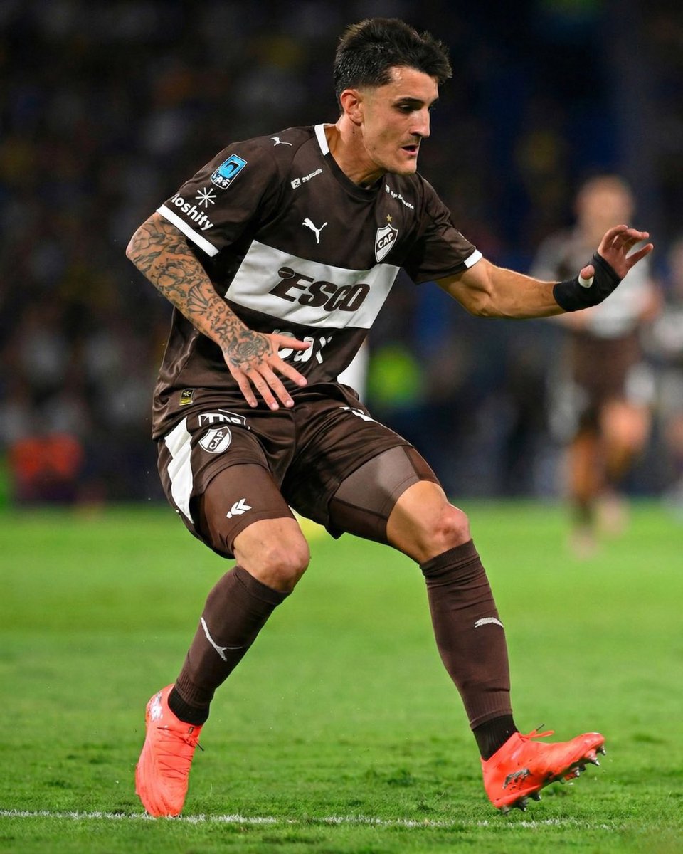 🦑🔝 JUAN SABORIDO fue LÍDER en duelos ganados (11), quites (6) y gambetas exitosas (3) en el empate en La Bombonera ante Boca Juniors.

🌐 Todos los registros estadísticos EN VIVO están en dataref.net
