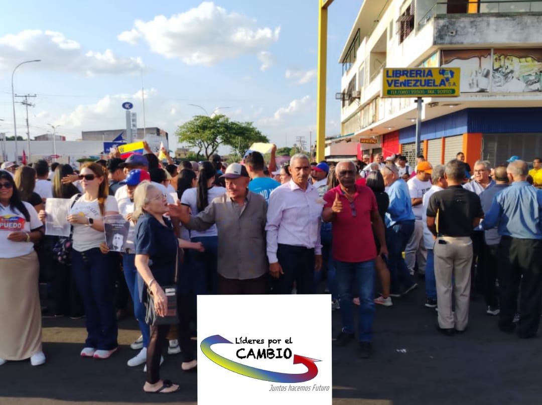 Desde el Sur de Venezuela nos unimos en una sola voz

Este #12Feb la experiencia y el ímpetu juvenil se encontraron en las calles para exigir la liberación de todos los presos políticos y la dignificación de cada ciudadano venezolano.
