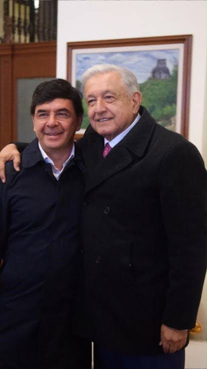 Oye <a href="/Claudiashein/">Claudia Sheinbaum Pardo</a> por que no exiges una investigación y corres a Jesús Ramírez Cuevas por el robo de 27 mil millones de pesos que se robó?

Pero contra <a href="/RicardoBSalinas/">Don Ricardo Salinas Pliego</a> estabas chingue y chingue por el pago de impuestos.