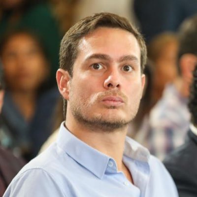 #Urgente En este momento allanan oficinas de SEGURA EP entidad que maneja la seguridad de Guayaquil, liderada por Fernando Cornejo, hombre de confianza de Aquiles Álvarez.
