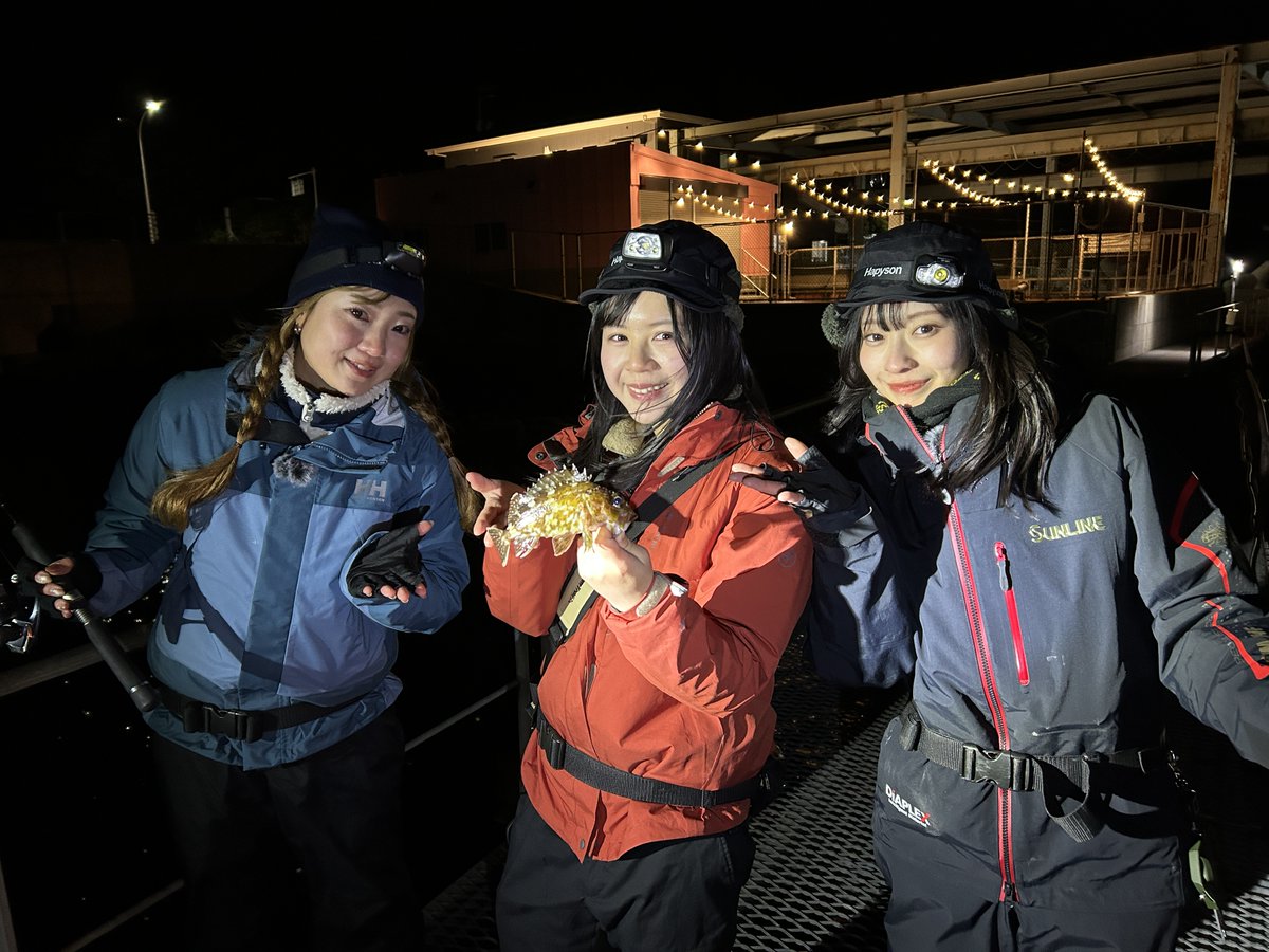 gattsurikansai's tweet photo. ❄️ #テレビ大阪 2/21(土)朝6:20~、#テレビ和歌山 2/22(日)朝8:00~放送の #ガッ釣り関西 は『大阪・岬町 快適!かっ飛び #ライトゲーム』😄
#Hapyson の鈴原ありさ&水野澄香、のぞみが、飛ばしフロートを使ってアジ・メバルを狙います👊
強風が吹く冬の海でどんな展開になるのか、お楽しみに😉🎵 https://t.co/q122qOJsE1