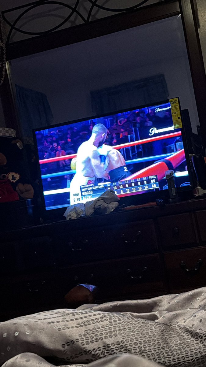 Roll_Joints's tweet photo. @Zuffa_Boxing @danawhite https://t.co/OhdYhy6LSI