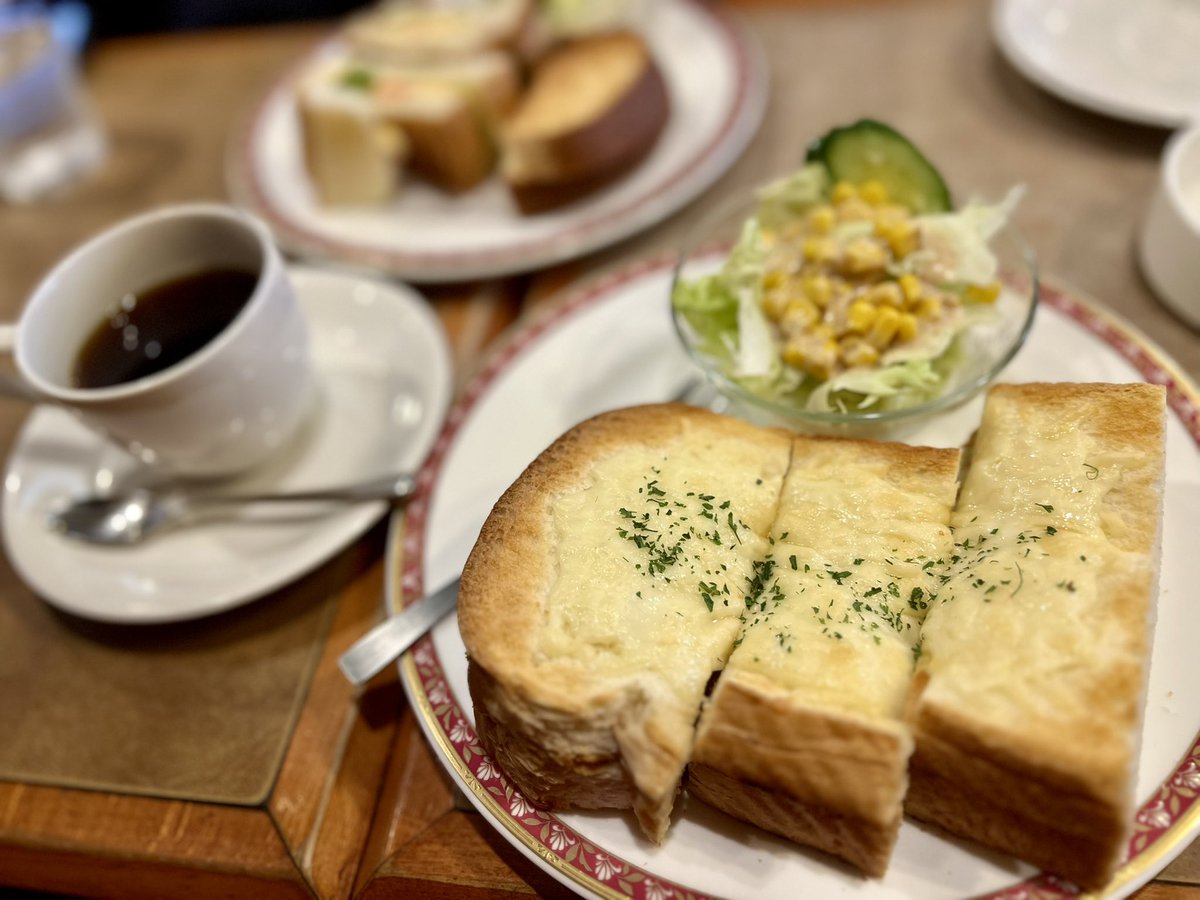 rina_yoshikawa_'s tweet photo. 今日は早稲田駅で
朝のご挨拶をさせていただきました。
朝食は早稲田駅側の喫処珈琲10さんの
クロックムッシュを🍞☕︎
豆にこだわりの珈琲も最高でした🙋‍♀️

早稲田大学の受験生の皆さん、
試験頑張ってください📙✏️ https://t.co/QrnPlb2q0S