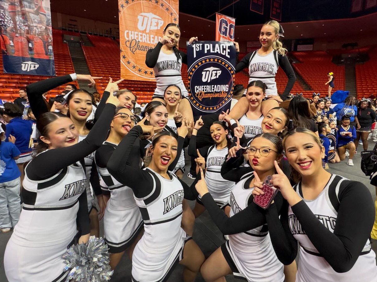 Hanks Cheer tweet media