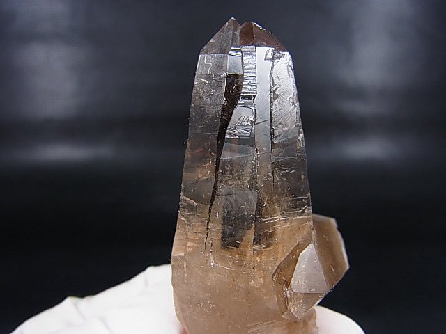 パキスタン🇵🇰スカルドゥ産スモーキー水晶。タントリックツインや