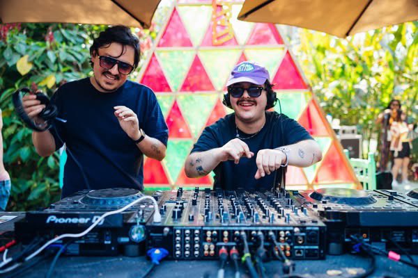 Bahidora's tweet photo. La temperatura y el baile aumentaron con el showcase de @boyanza_rec #EnBahidorá 🌴✨ https://t.co/y2w4H9bkwY