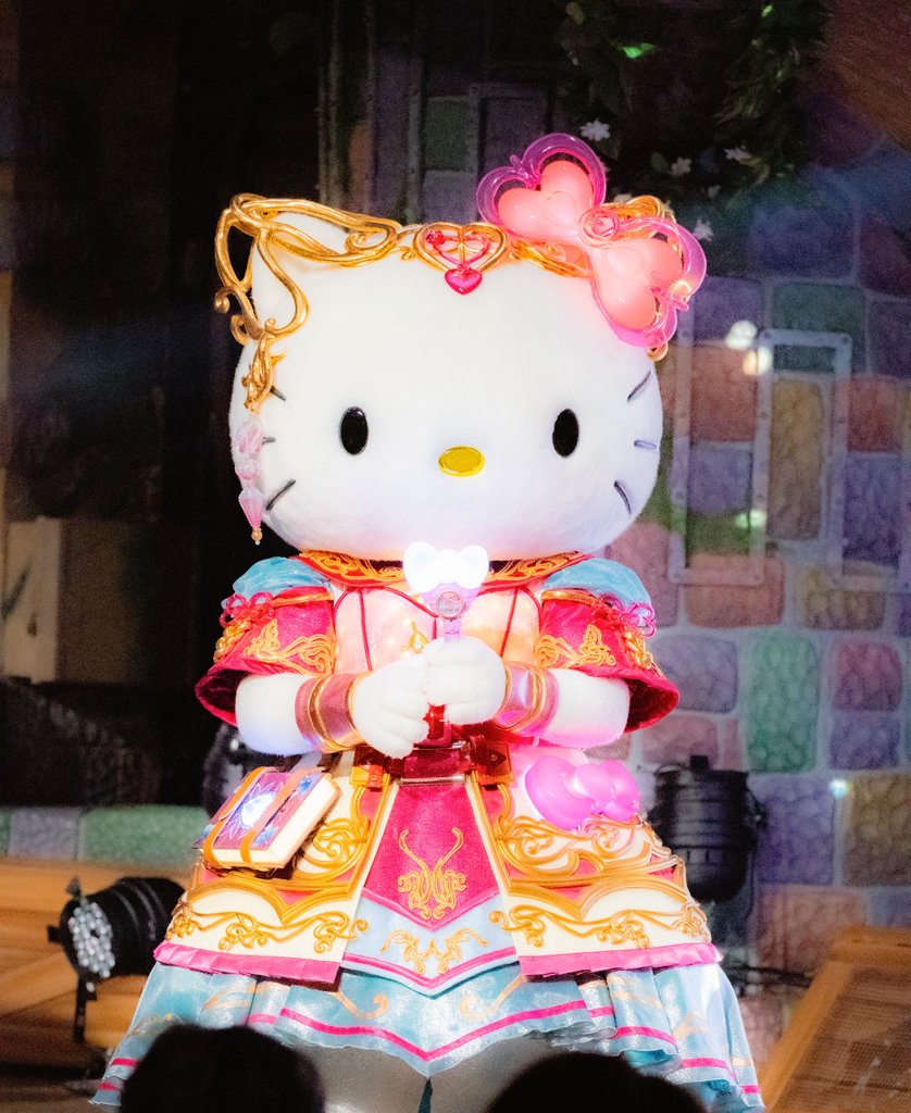 The Quest of Wonders Parade📸🪞❤️ 可愛いし美しい♡ #ハローキティ