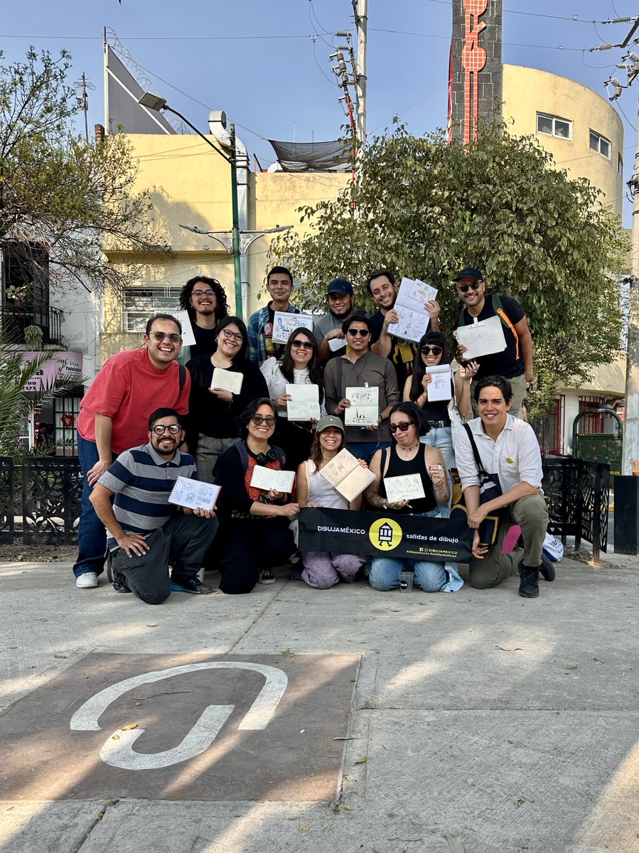 ExaArq's tweet photo. Este fin de semana se impartió un recorrido distinto: una caminata de dibujo mientras explicábamos la historia de la colonia Industrial, #CDMX

Los resultados fueron interesantes, todos apreciamos la ciudad y su espacio público de manera distinta. Gracias por su participación. 😀 https://t.co/LBg6dlEr8Z