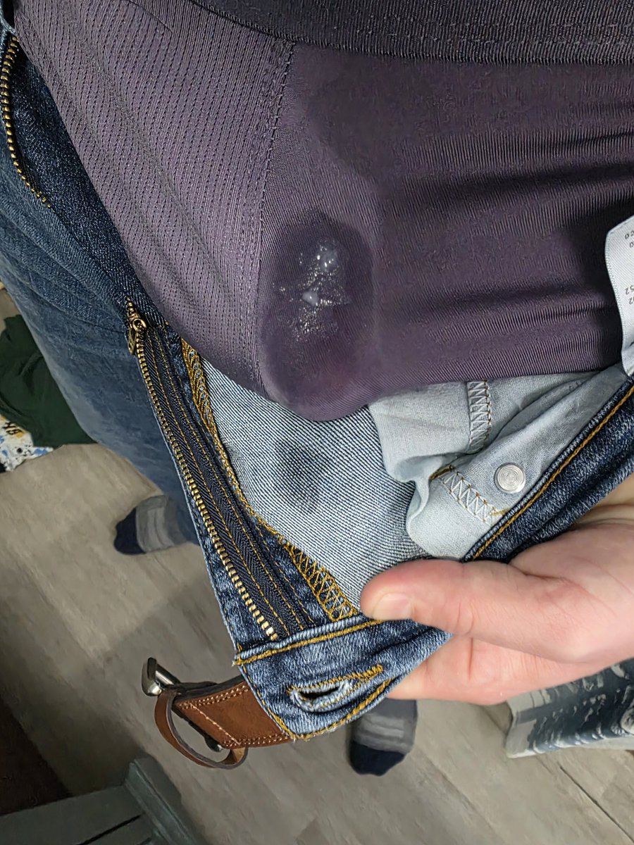 AHfunoutside's tweet photo. Was texting with a cute guy and rubbing my cock through my pants...blew my load 😅

#gay #gaycum #jackingoff https://t.co/oYUmccdJxa