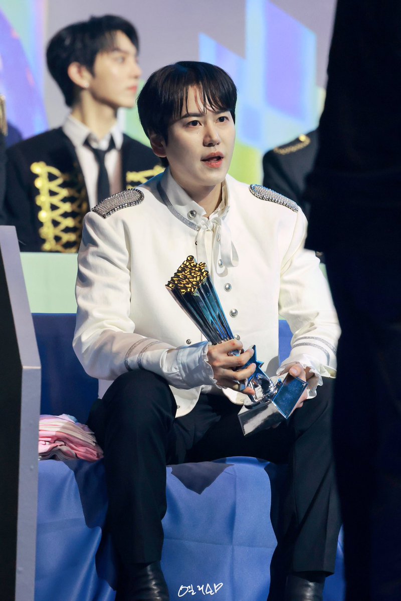 260215 한터뮤직어워즈
🫳🏻🫳🏻
#규현 #kyuhyun #圭贤 #キュヒョン