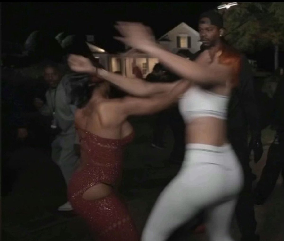 d e s h a w n🤠! tweet media