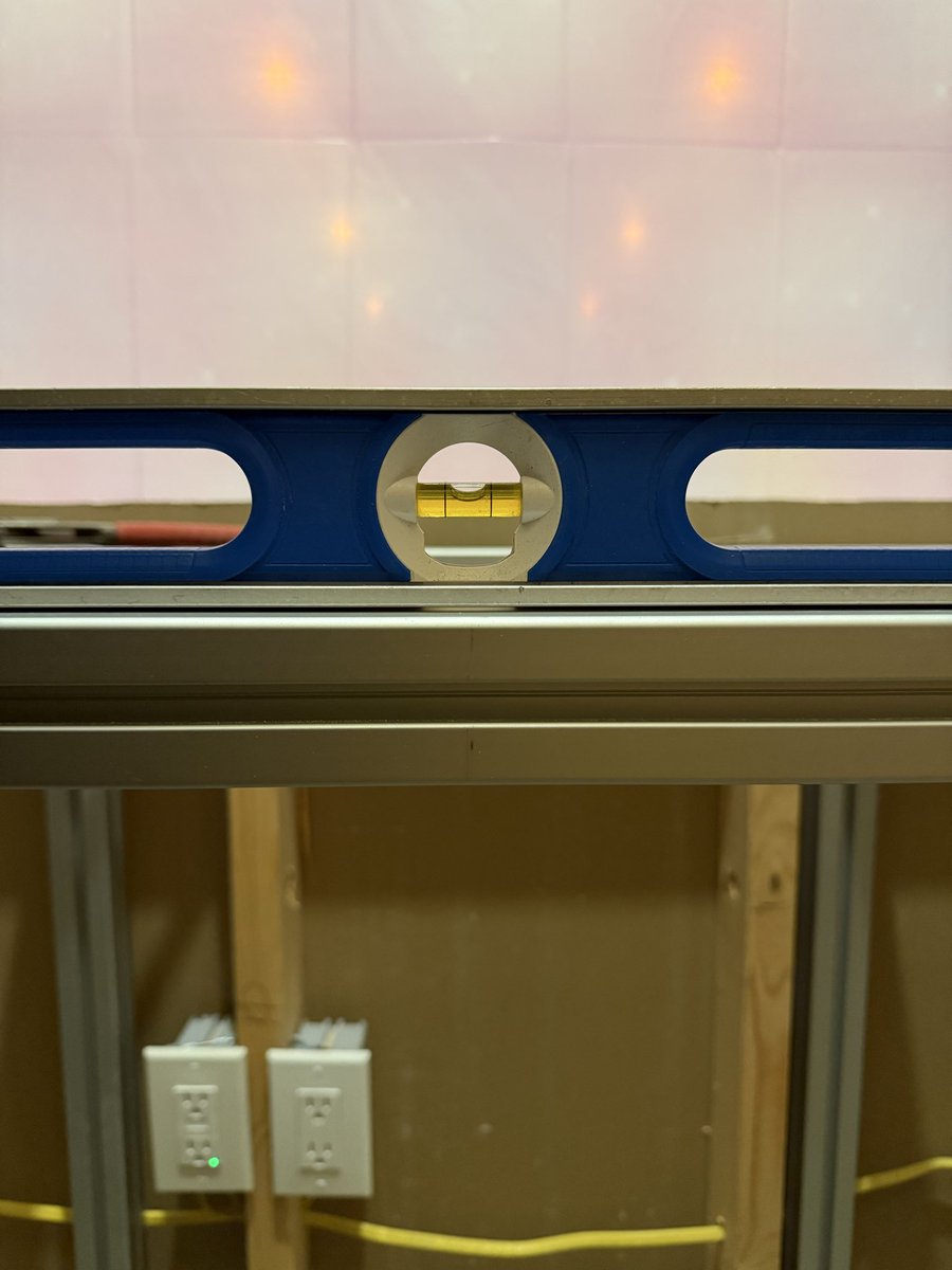 FluidIntl's tweet photo. When you produce the best custom aquariums in New York, even the little details of aquarium installation matter. Slightly off becomes way off over the length of a display and that issue compounds quickly. Our aquarium store on Long Island https://t.co/8Jzuq38bH8 https://t.co/SYtlMyI1aH