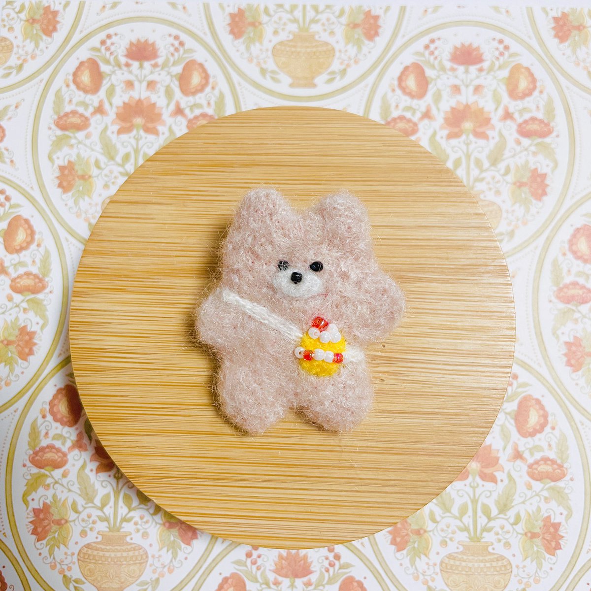 ┊✧ ホイップちゃん✧┊

ショートケーキのポシェットをさげた
くまの『ホイップちゃん』🍰

甘いものが大好きなくまさんです🧡

#ハンドメイド
#ハンドメイド好きさんと繋がりたい
#こむぎっこ
#羊毛フェルト
#ゆるかわ
#ショートケーキ