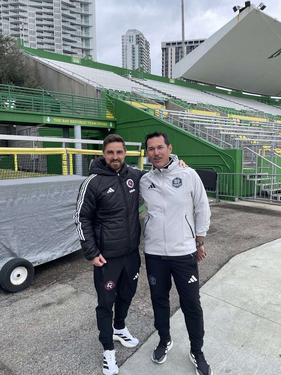 Marcelo Santos tweet media